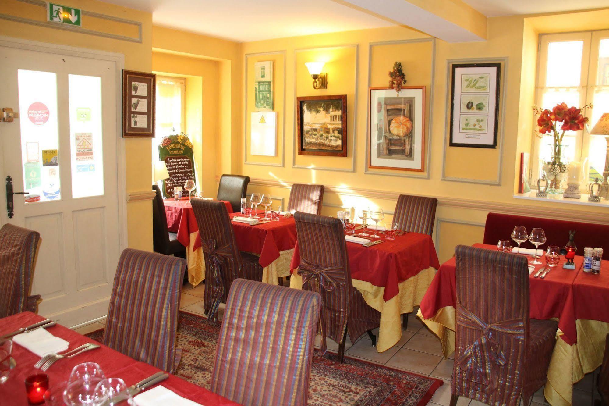 Hostellerie Du Prieure サン・プリ エクステリア 写真