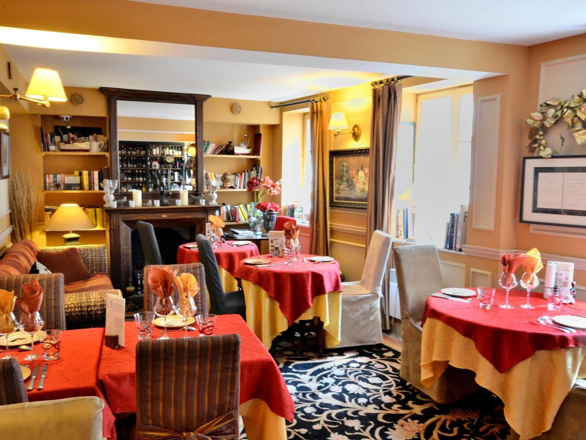 Hostellerie Du Prieure サン・プリ エクステリア 写真
